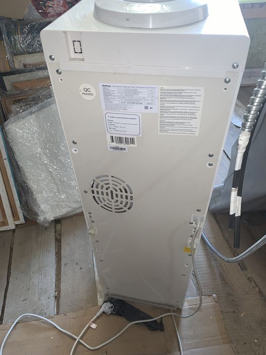 Кулер для води з холодильником Hotfrost V115 CE