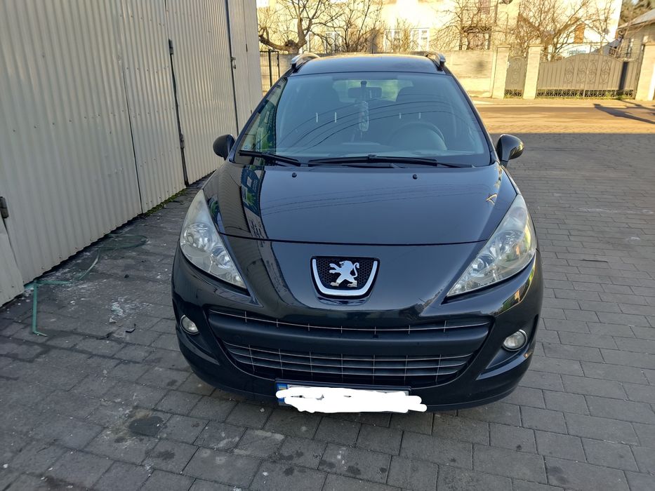 Peugeot 207sw  2011 рік 1,6 бензин