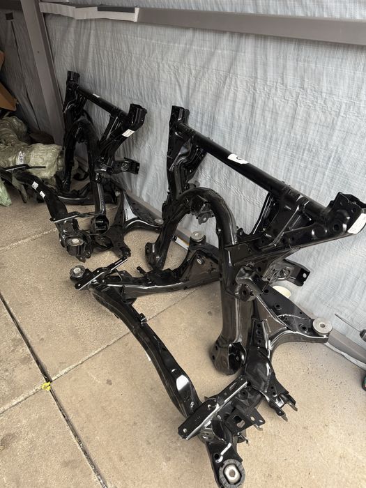 Підрамники Tesla 3/Y передінй/задній