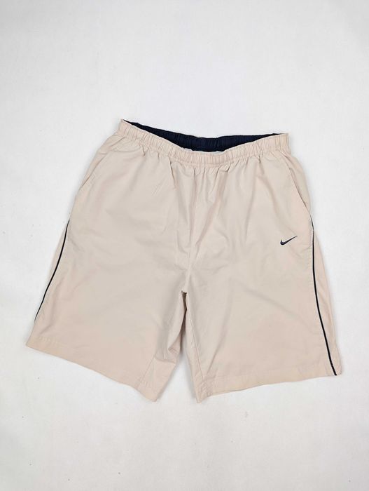Nike beżowe spodenki vintage L logo