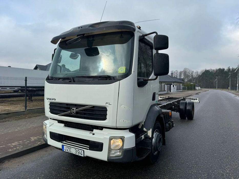 Volvo FL 4X2  Do zabudowy ; DMC 16000kg ; 432000km ; Euro 5 ; 2010/11