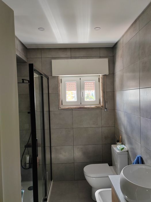 Estores, Montagem de Móveis e Pequenas Reparações – Orçamento Grátis