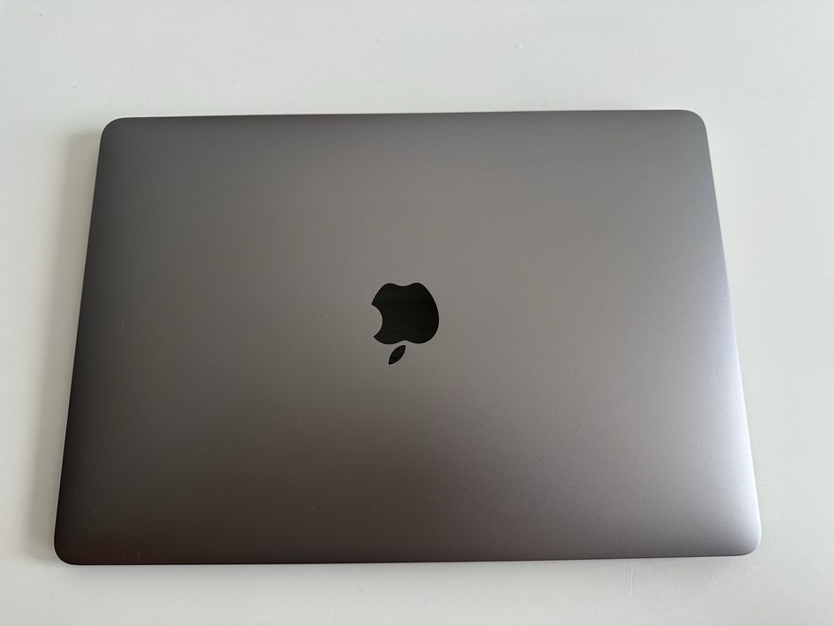 Продам Apple Macbook Air13 m1
