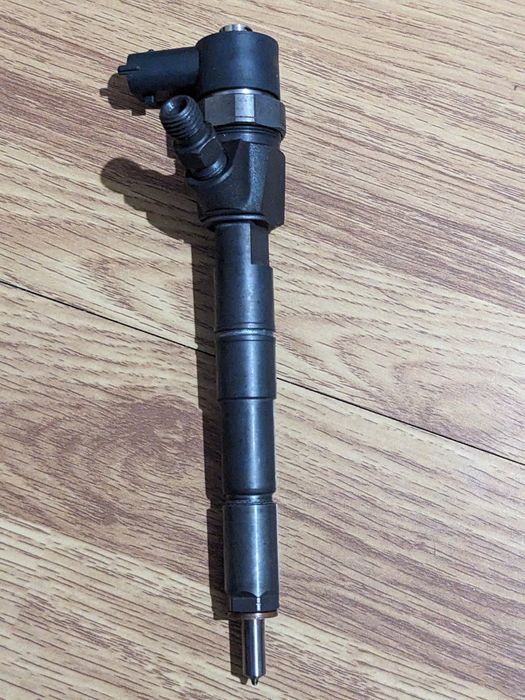 Форсунка одна Опель 1.9 дизель нова оригінал 0445110243