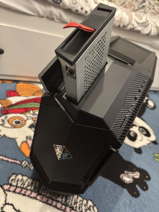 PC Gaming HP Omen - i7 8700 / GTX 1070 / 16GB RAM / Windows 11