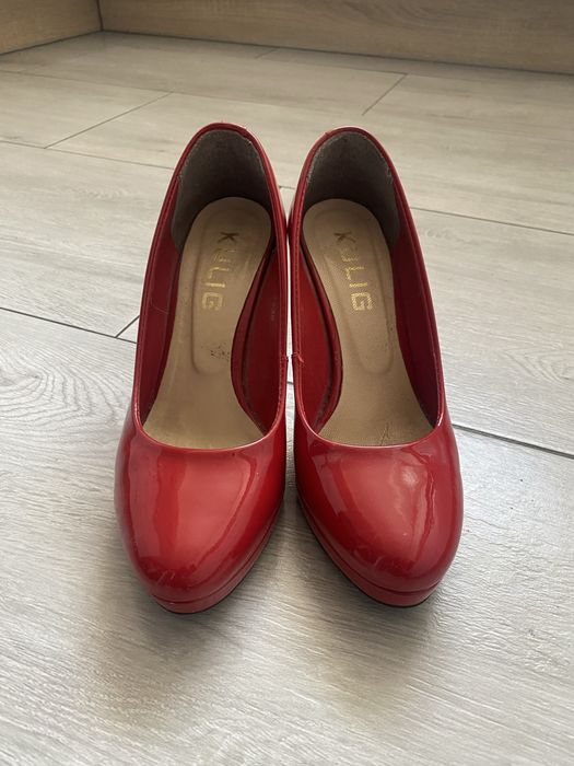 Buty na obcasie