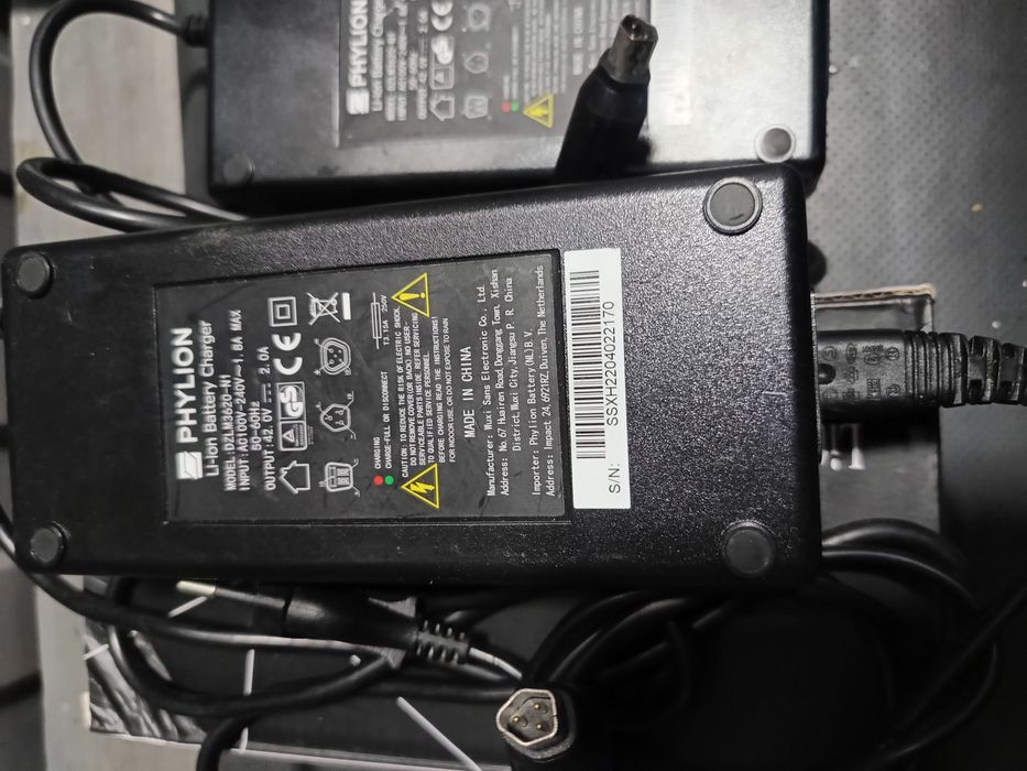 Зарядное устройство електровелосипед 3 pin 36-42 v Fischer Brose