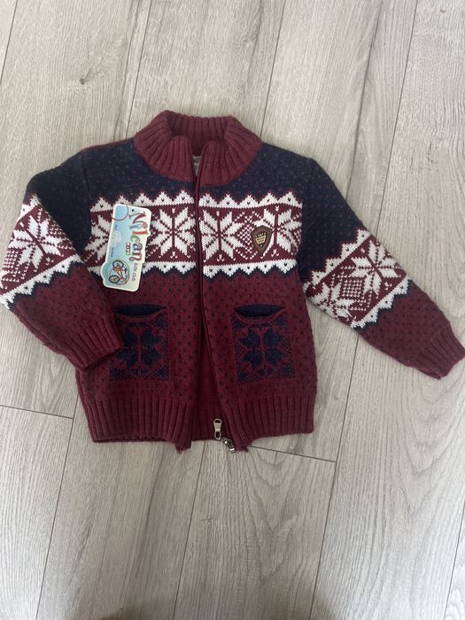 Вязаний светрик на зіпці на хлопчика 1-2 роки