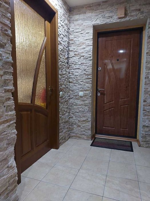 Продаж 2 кім. квартири. 62 м2. Індив. газ. опал. 2 балк. Центр №19000