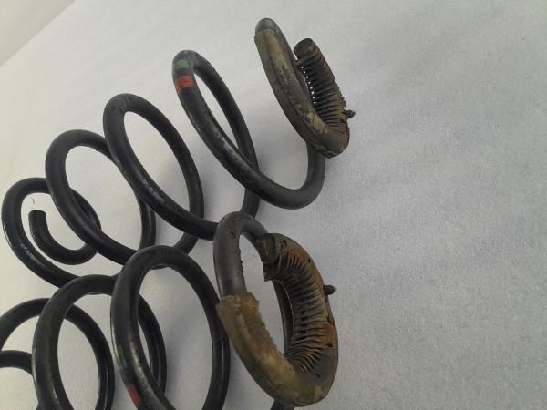 Mola de suspensão trás direita RENAULT Clio III (BR0/1, CR0/1)