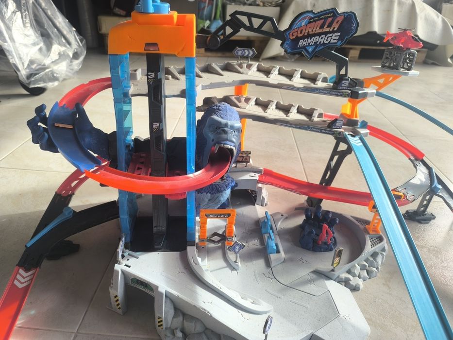 Megapista Metal Machines