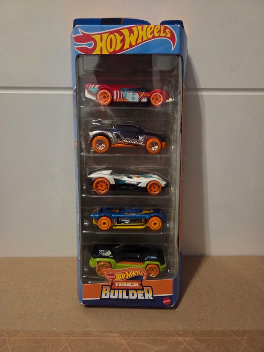 zestaw samochodzików hot Wheels Track Builder