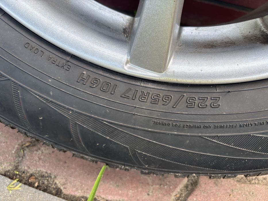 Komplet felgi opony wielosezon super stan Falken