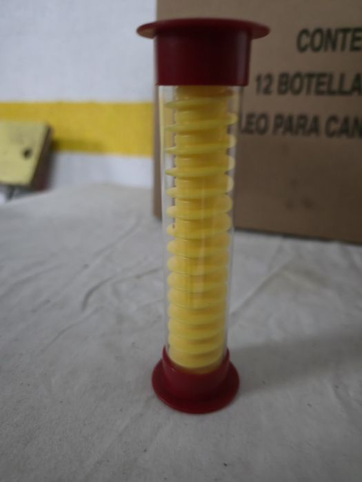 Brinquedo com bolas e som