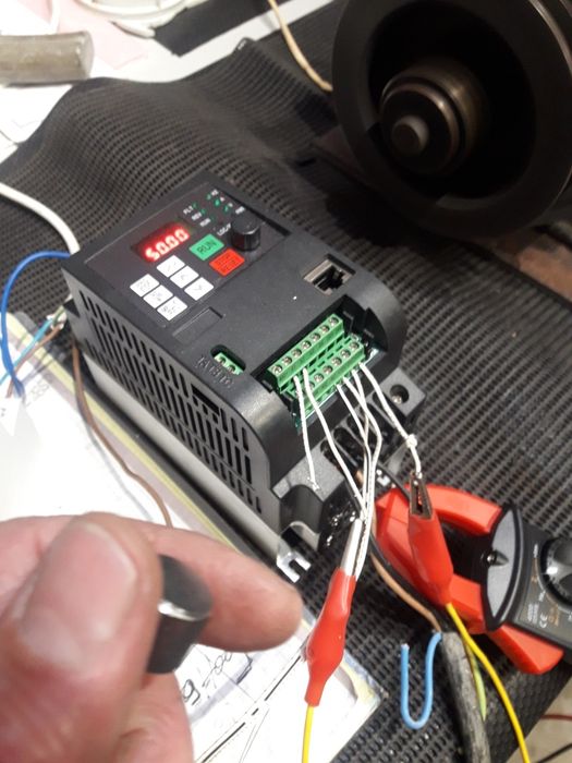 Conversor Motor Trifásico  230V a 3x380V  (VARIADOR VELOCIDADE)