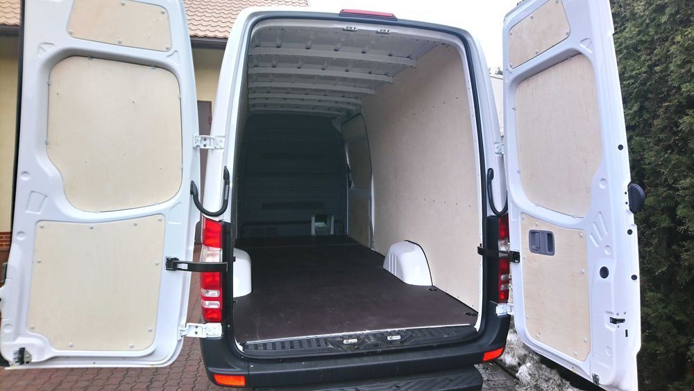 Zabudowa auta dostawczego MB Sprinter L3H2