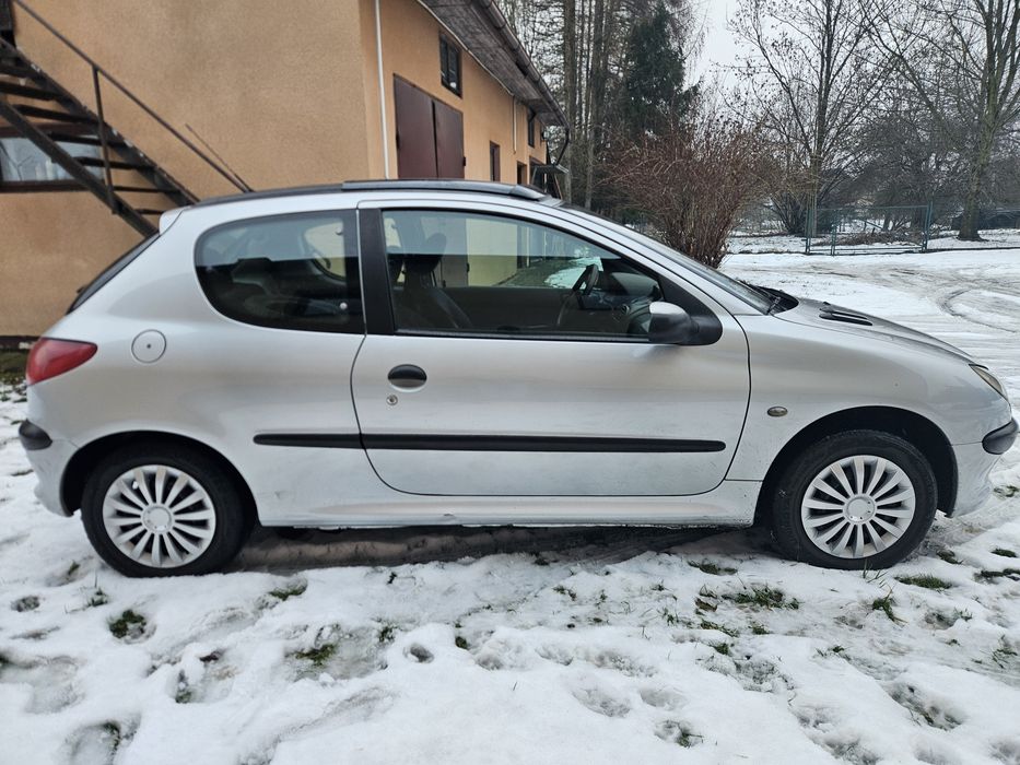 Peugeot 206, klima, szyberdach, opony zimowe