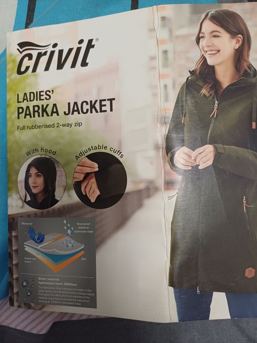 Парка німецького бренду Crivit URBAN