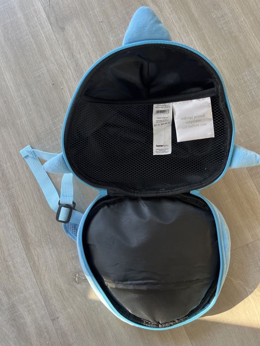 Plecak plecaczek baby shark rekinek rekin