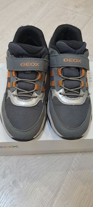 Кросівки Geox 37 розмір