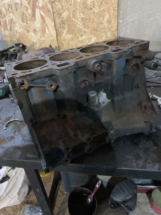 Блок мотора под проточку ваз 2110 2111 2112 приора 1.5 1.6 16v