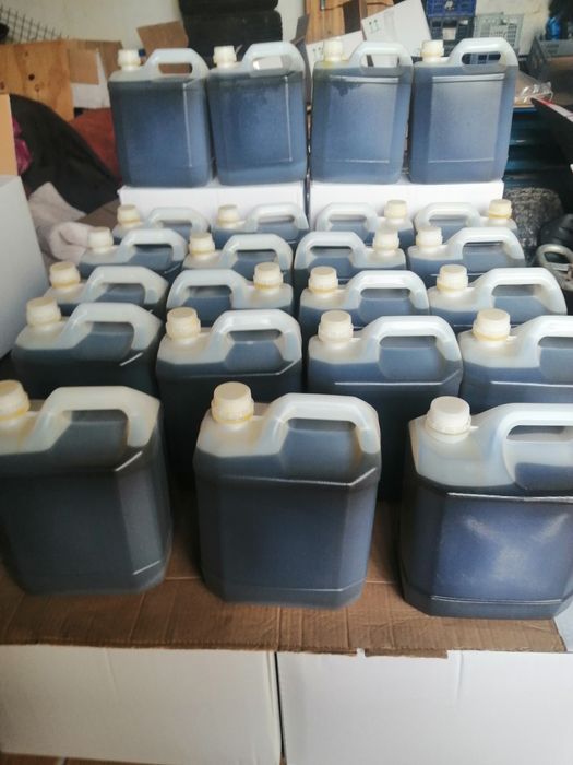 AZEITE NOVO. De boa qualidade pode e deve provar se não gostar não com