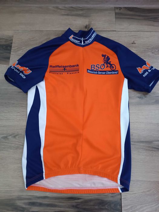 Продам велоформу размера xs, идеальное состояние!