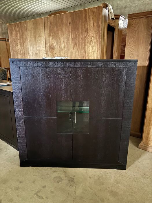 Vendo garrafeira em Carvalho nova.