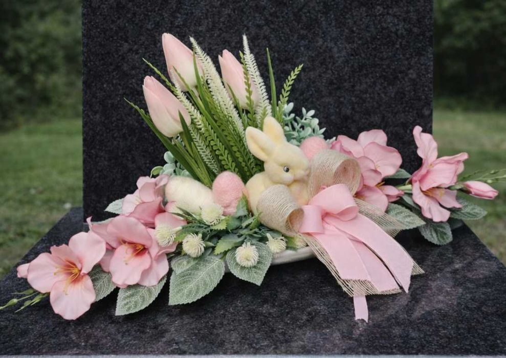 Stroik świąteczny wielkanocny Zajączek na grób Wielkanoc WG252