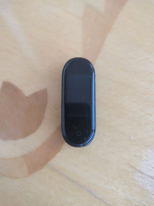 фітнес-браслет Xiaomi Mi Band 4