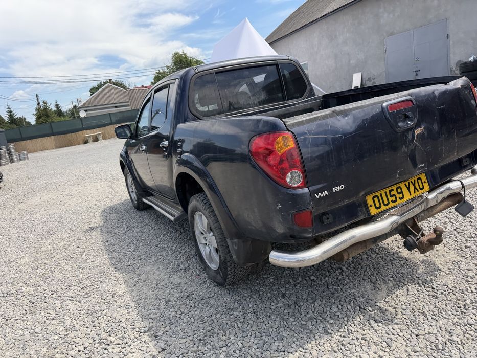 Mitsubishi L200 pick up Л200 пікап