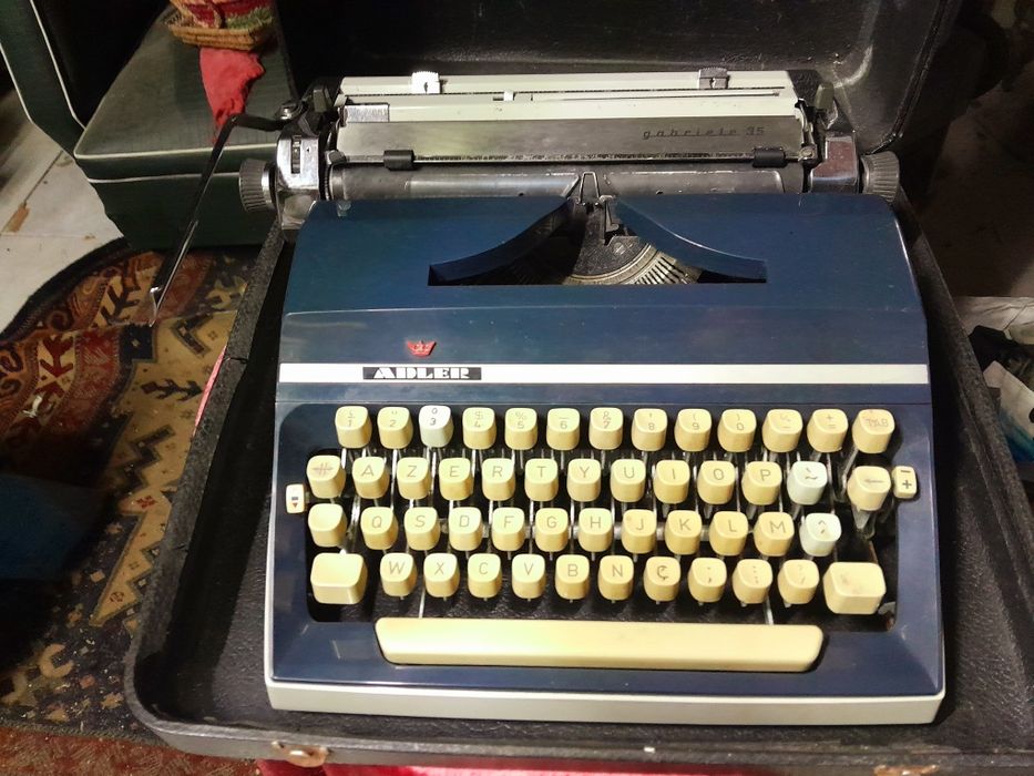 Antiga máquina de escrever