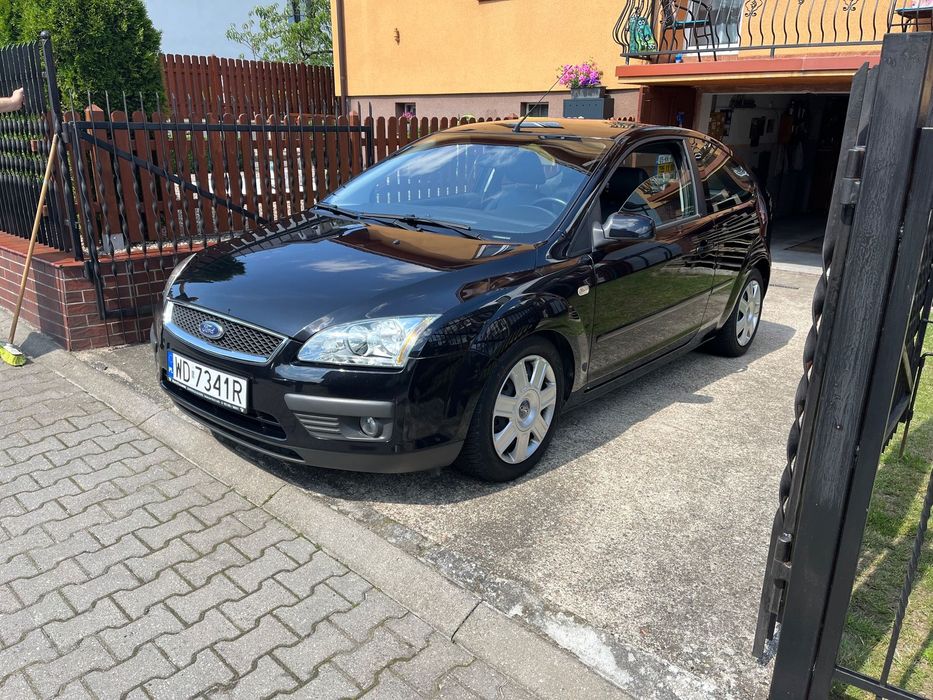 Ford Focus 2.0 145 koni skóry bezwypadkowy nowy przegląd techniczny