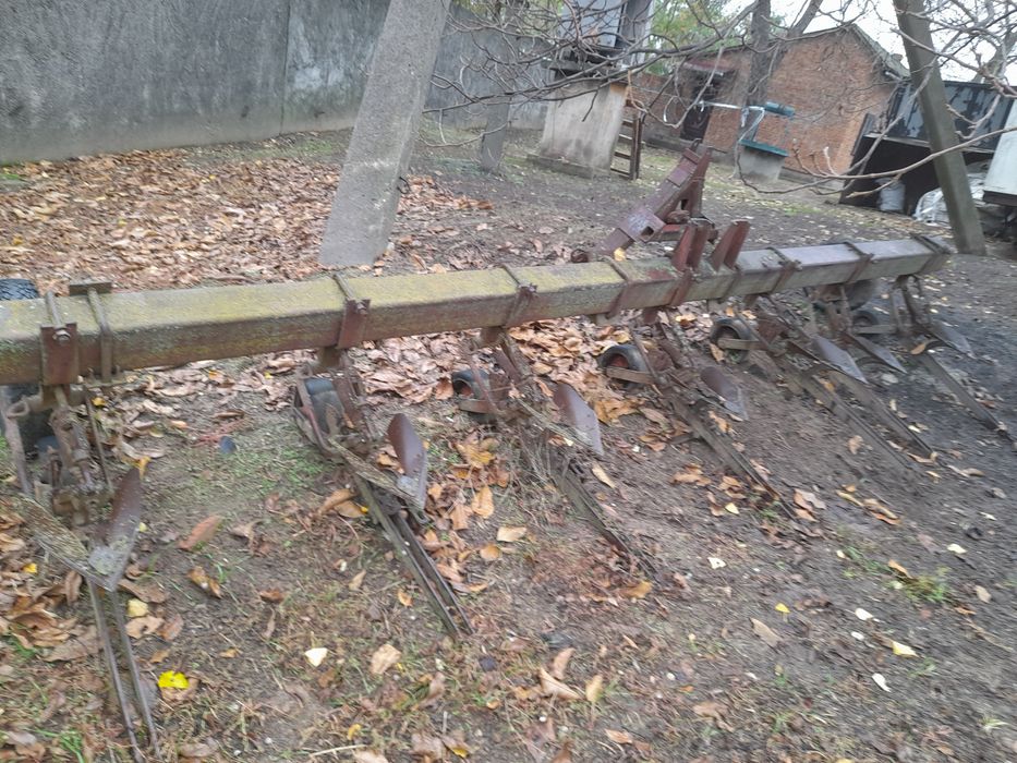 Мотига навісна...