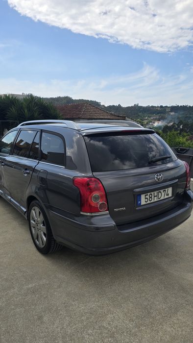 Toyota Avensis 2009 160000km (Para Reparaçao)