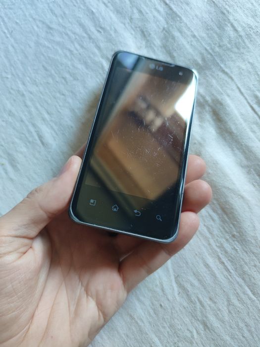 LG Optimus 2X смартфон P990 HDMI первый флагман легенда