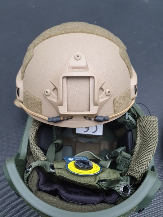 Шолом тактична каска Fast койот з підвісом Wendy