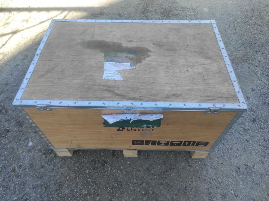 Перетворювач частоти,преобразователь частоты Schneider ATV71HD75N4