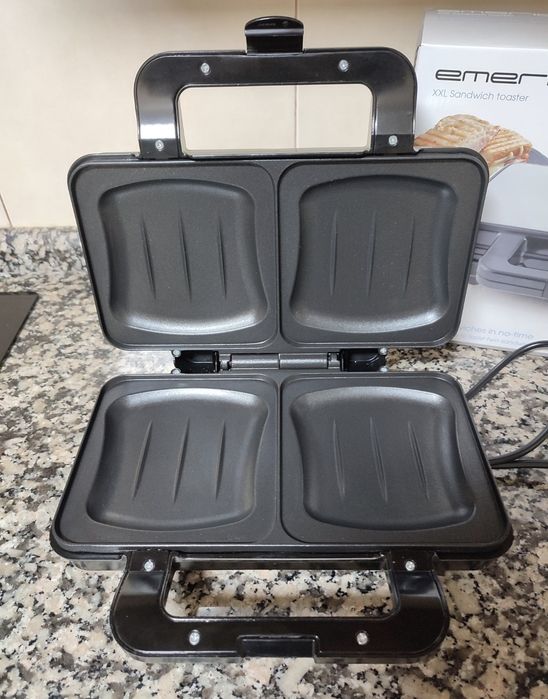 Sanduicheira/Sandwicheira Emerio XXL - Nova