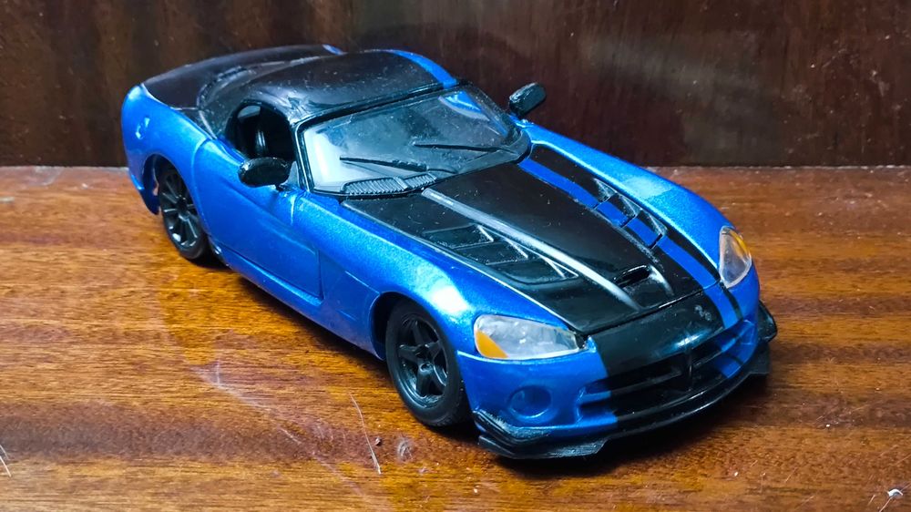 Машинка Dodge Viper SRT10 ACR - Bburago 1/24