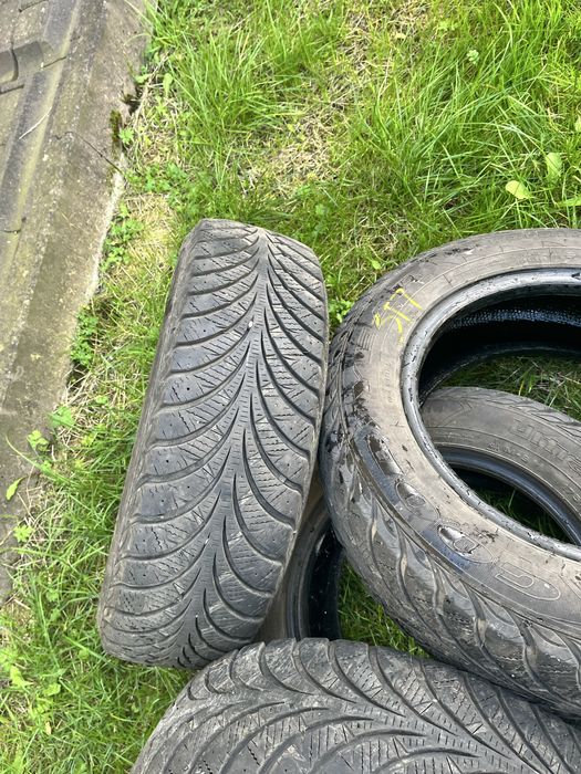 Зимова резина Goodyer 175 65 14 4шт