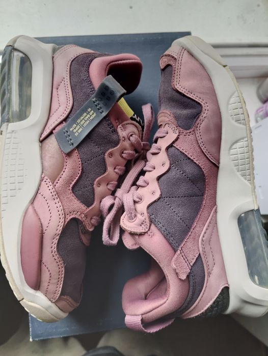 Кросівки жіночі Nike Jordan Ma2 Violet