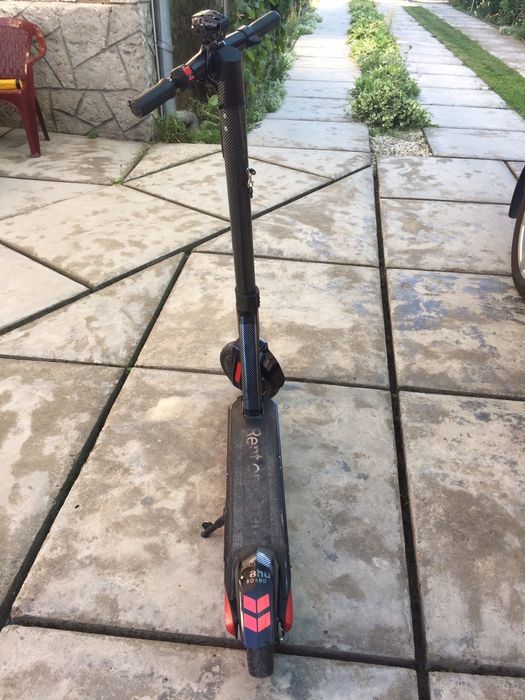 Єлектросамокат Jump