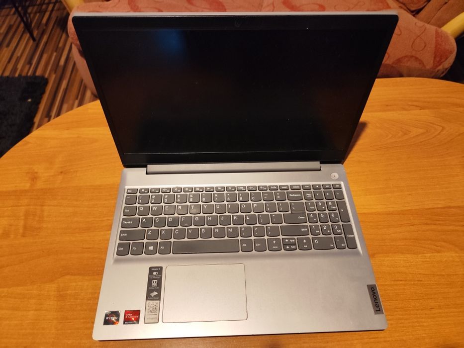 Laptop Lenovo Ideapad 3