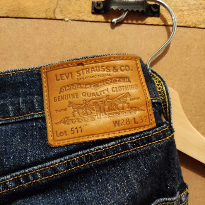 Levi's jeans / size: 28/32
