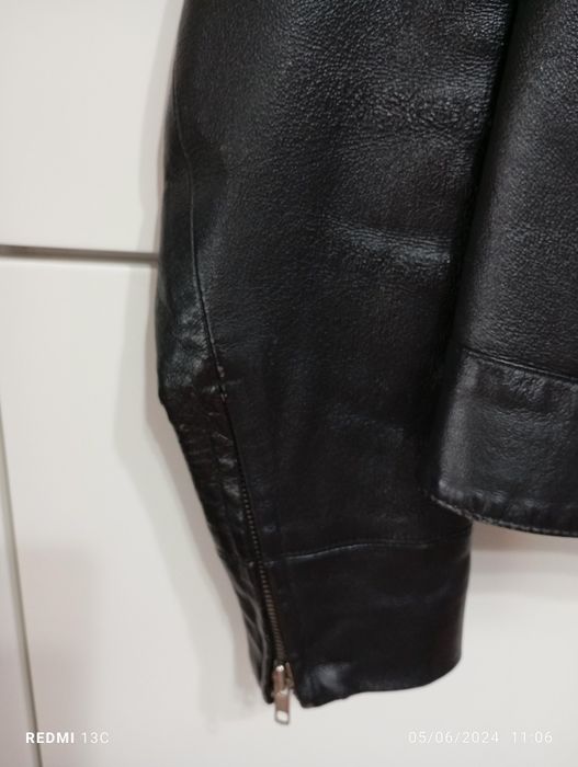 Blusão preto em pele M