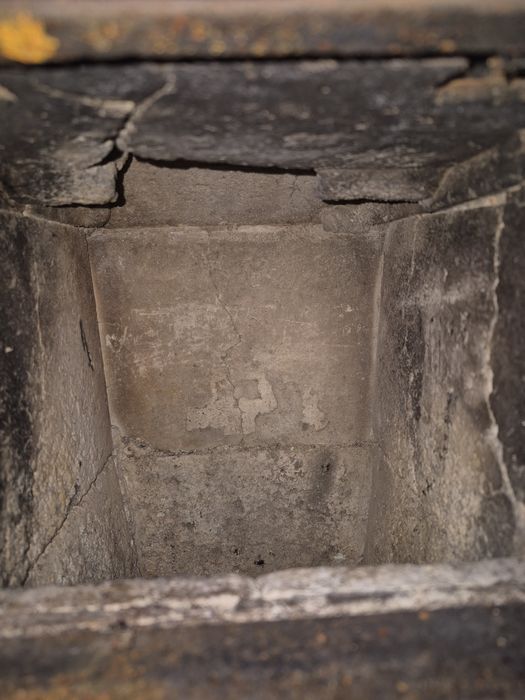 Piecyk kaflowy grzewczy.