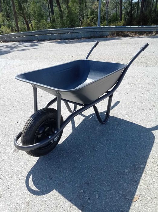 Carro / Carrinho de Mão 90 Litros - Novo