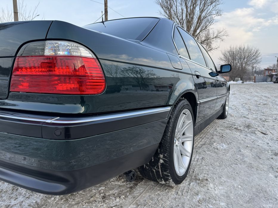 BMW E38Long 735i