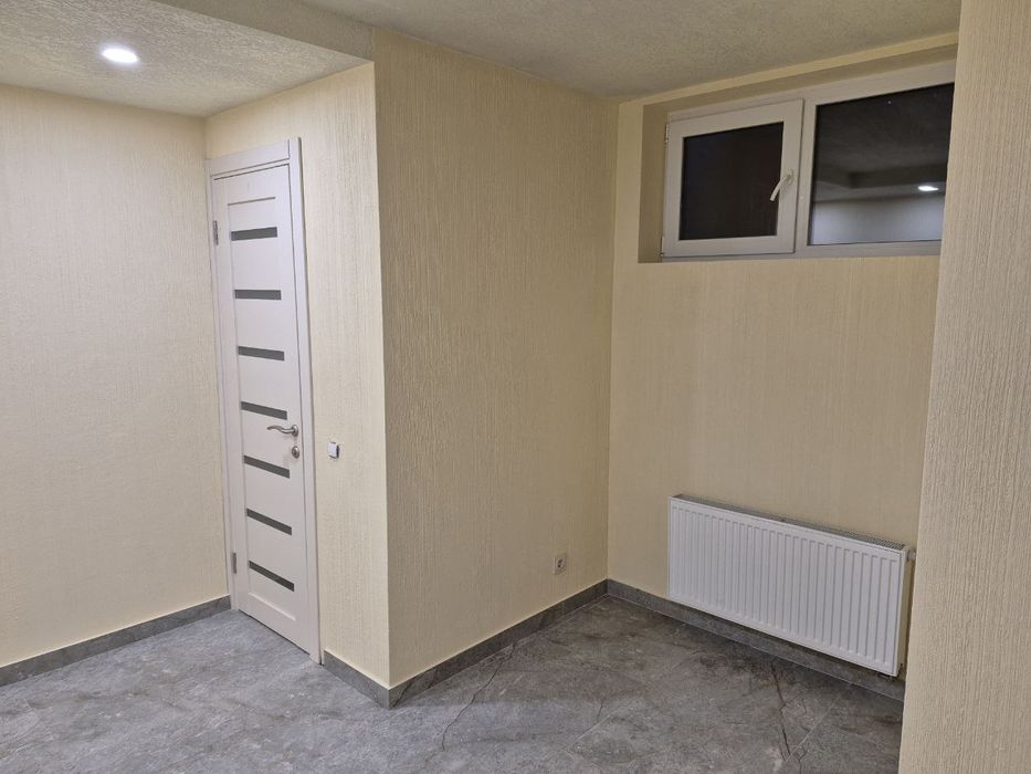 Продам нежитлове приміщення